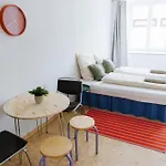 Appartement Raum Life - Design Mit Kueche In Der Altstadt *