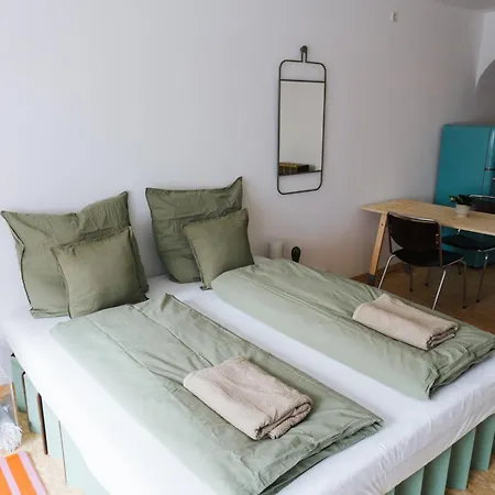 아파트 Raum Life - Design Mit Kueche In Der Altstadt