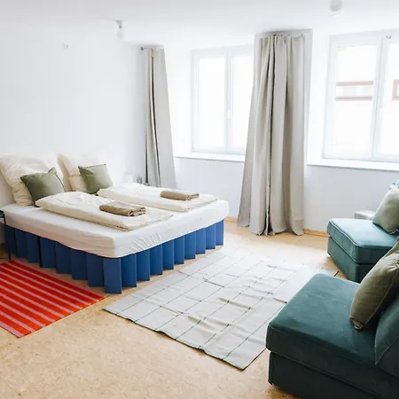Apartment Raum Life - Design Mit Kueche In Der Altstadt Regensburg